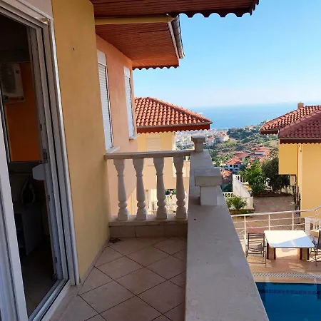 Zirve 1 Private Pool ألانيا